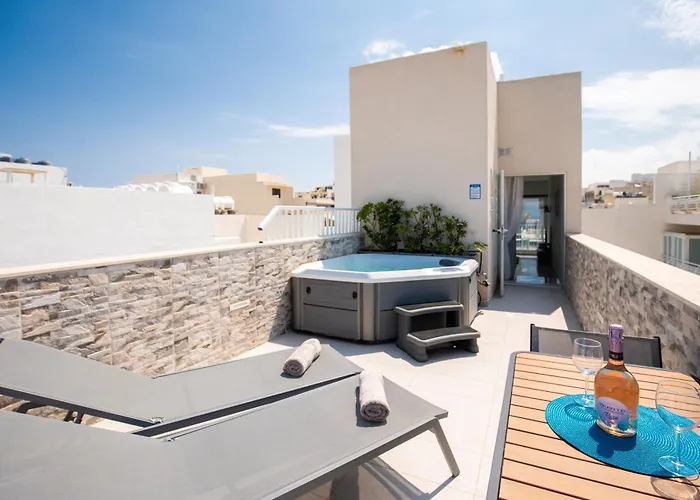 Seaview Portside Penthouse Superior *