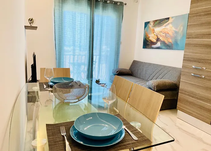 Seaview Portside Penthouse Superior * St. Paul's Bay